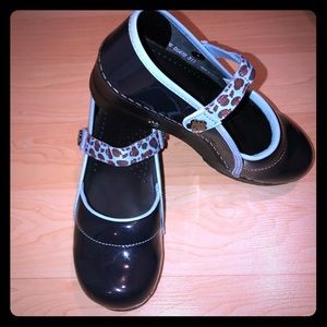 Sanita Koi Clogs w/ Removable Straps